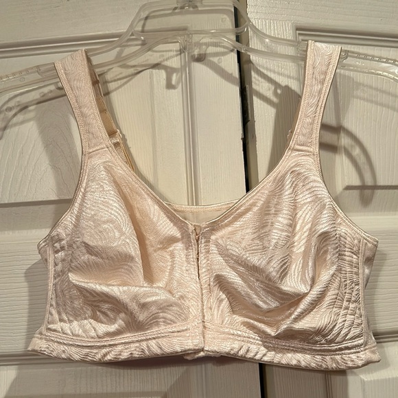 Playtex 36D 18 Hour Front Closure Bra - 6 Hook, Extra Back Support & Side Seams - Picture 1 of 8